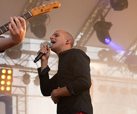 Konzertaufnahme, Milow, 24.06.2010, Kiel, Unser Norden-Bühne