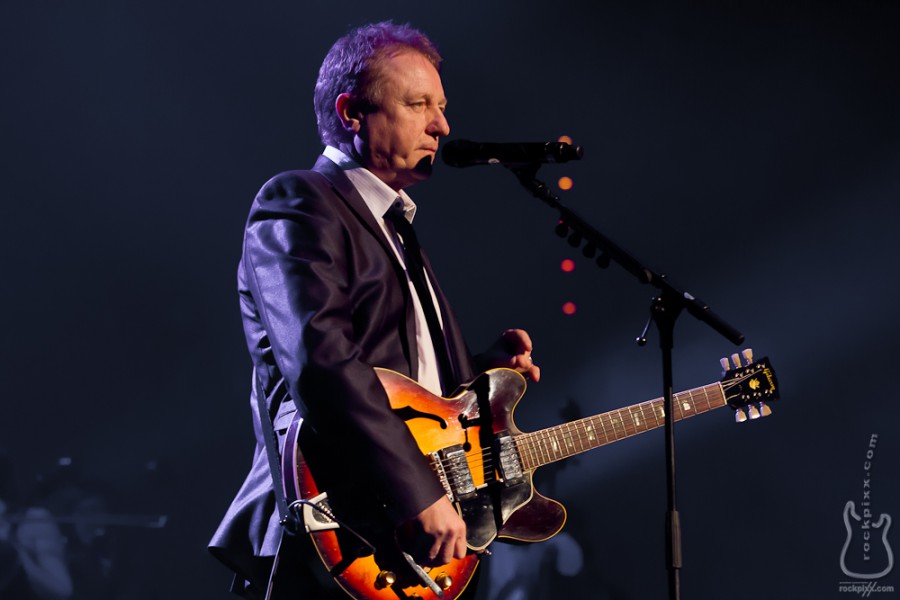 John Miles, 09.12.2010, München, Olympiahalle